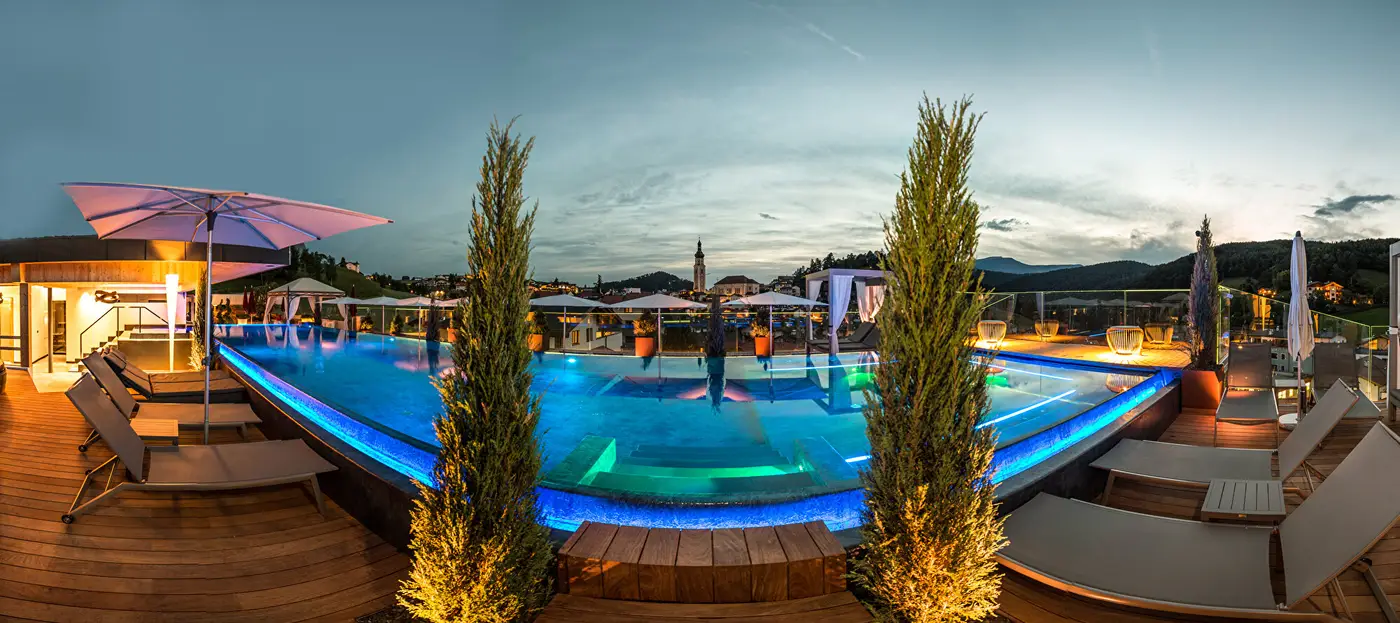 Abinea Dolomiti Romantic Hotel — Glatz Alu-Smart installation photo 3