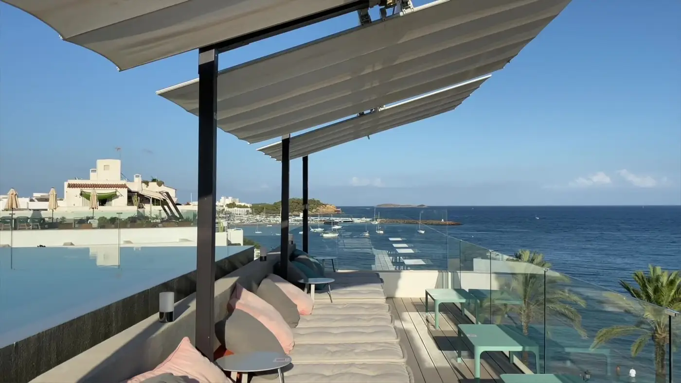 W Hotel Pool Deck — FIM Flexy Large installation photo 5